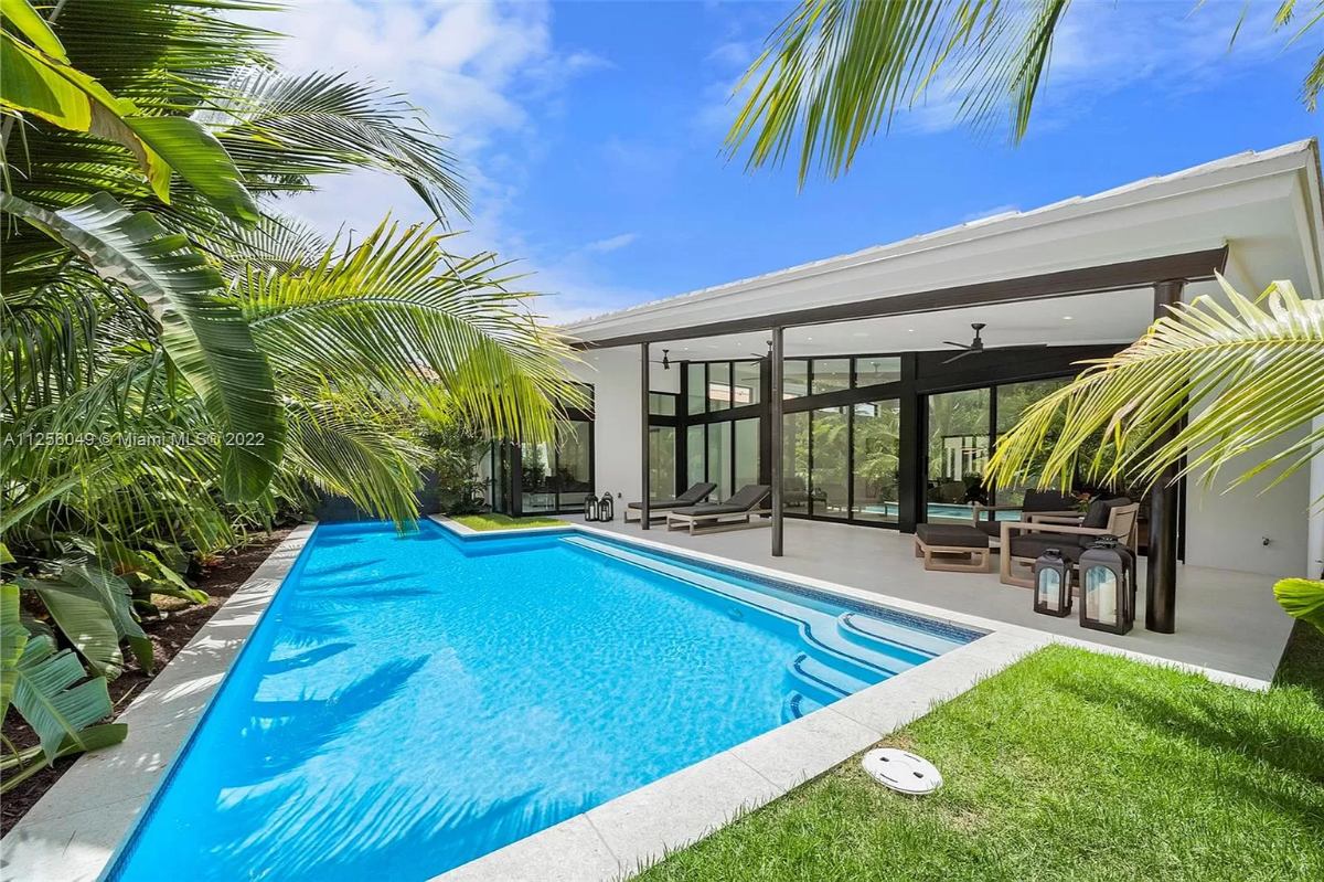 Home Of The Day MidCentury Modern ReImagined On La Gorce Drive