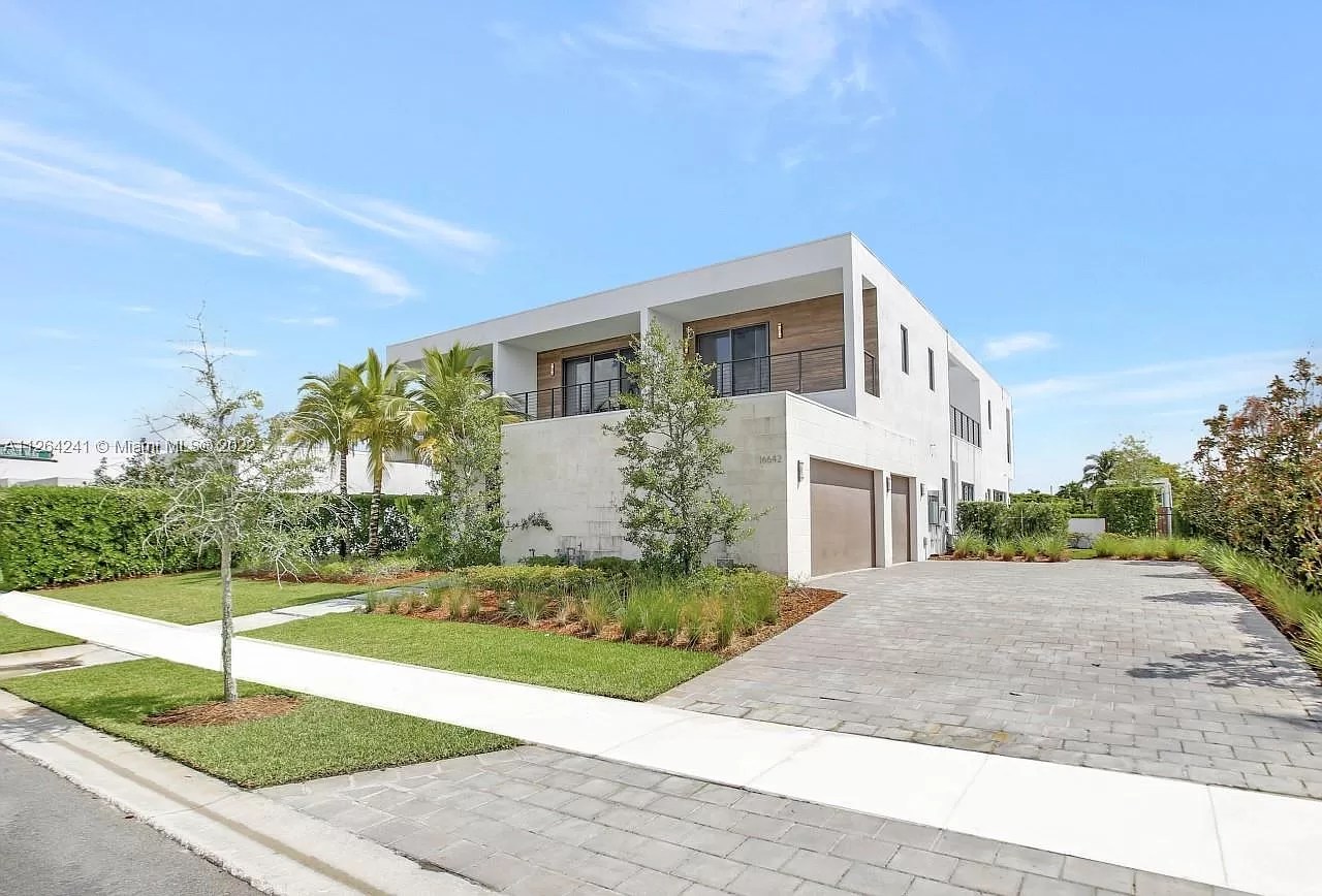 Home Of The Day UltraLuxury Living In Palm Beach Gardens