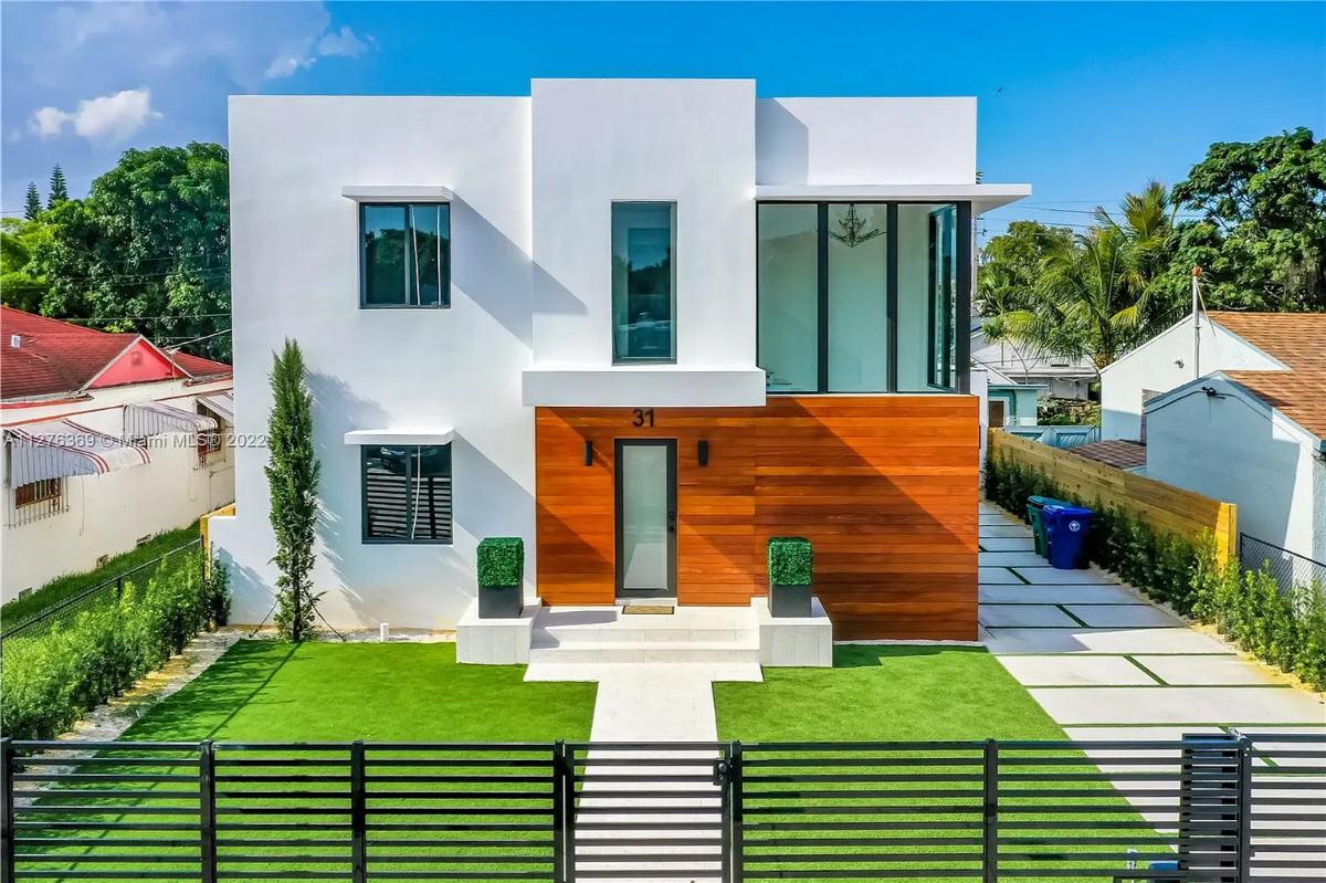 Home Of The Day A Modern Stunner In Trendy Buena Vista