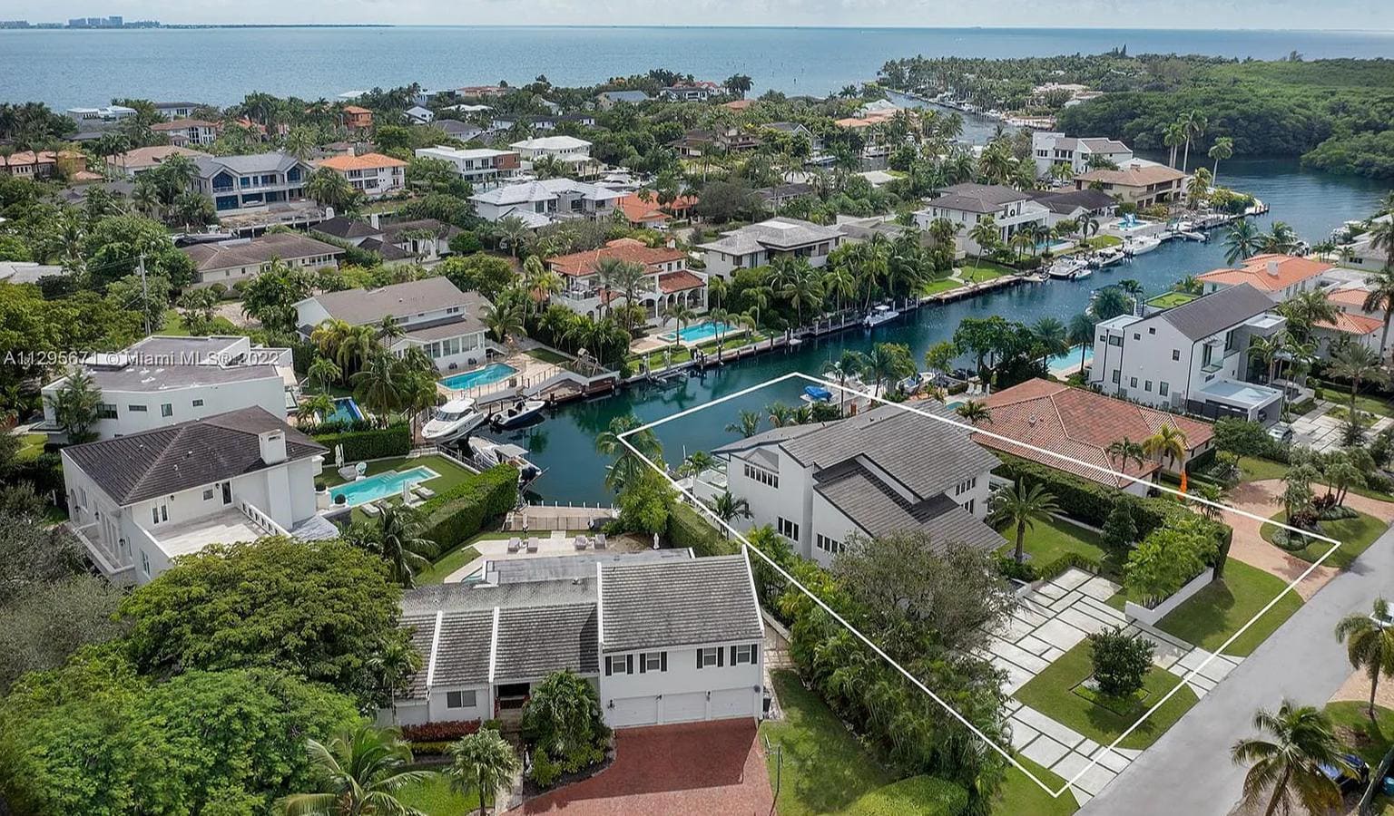 Home Of The Day Modern Waterfront Luxury In Sunrise Harbour