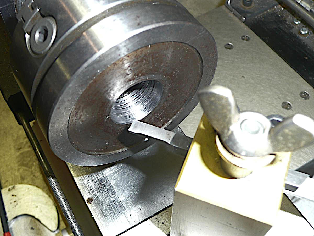Jones on Using Serline Chucks on Taig Lathes