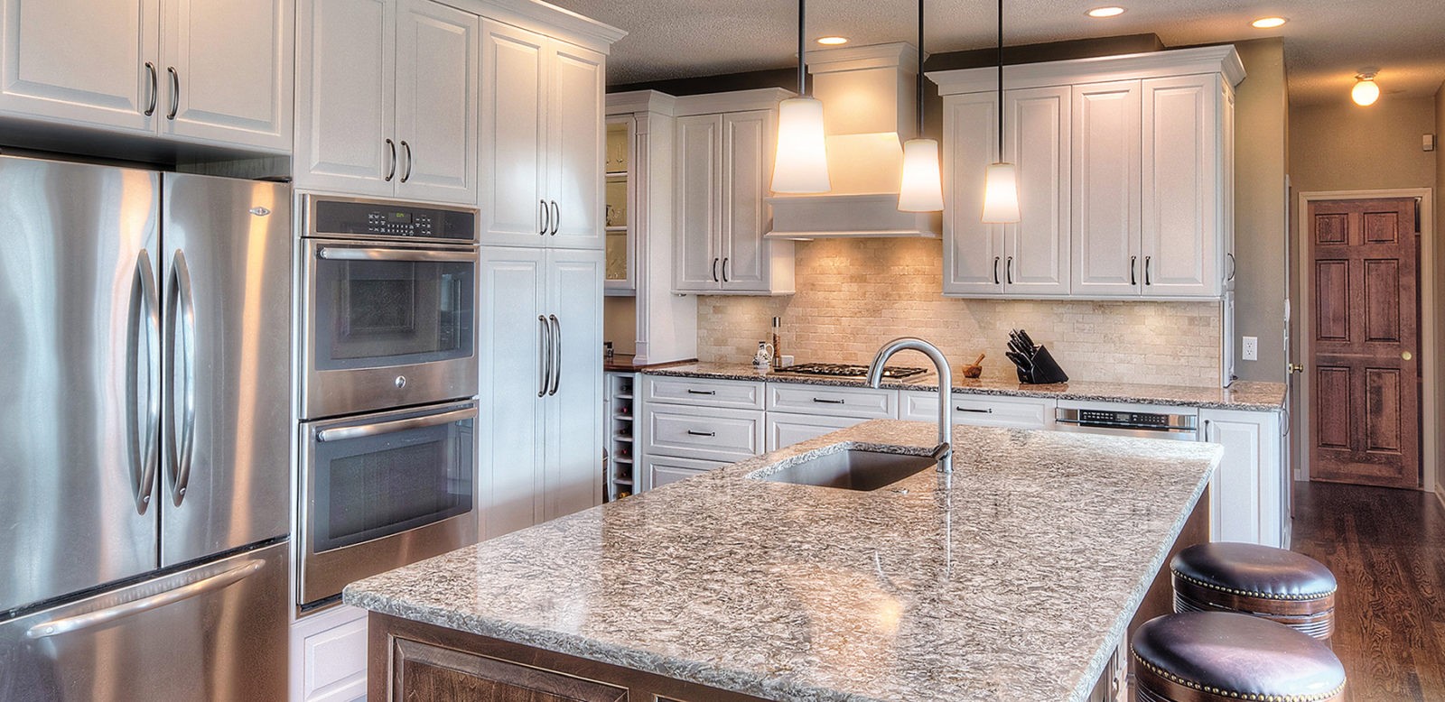 Kitchens Space to Entertain Kansas City Homes & Style