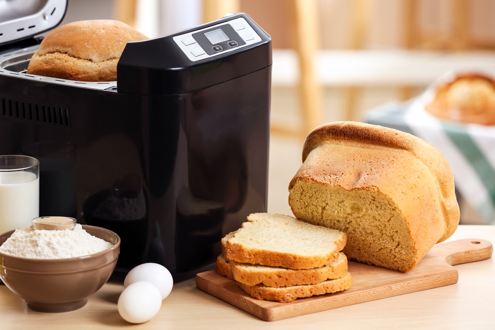 How Does a Bread Maker Work? Homes Guide