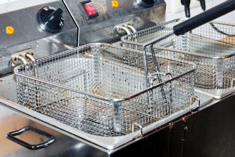 What Temperature Do Deep Fat Fryers Operate At? Find Out! Homes Guide