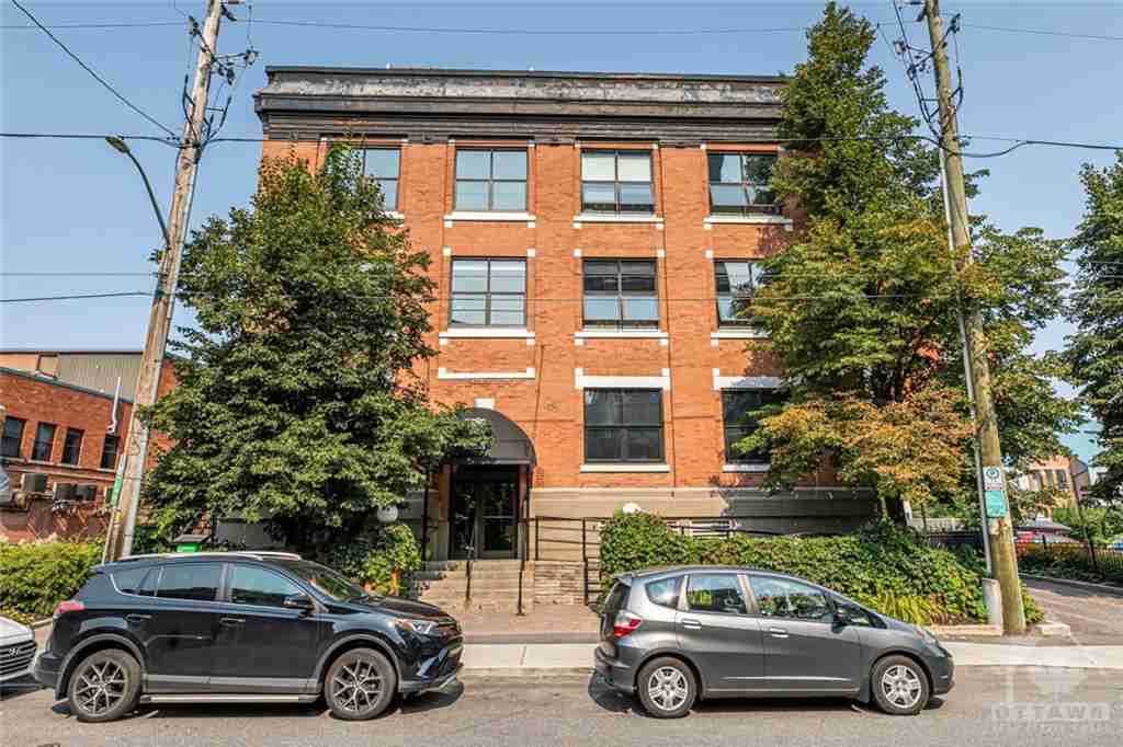 255 ARGYLE AVENUE UNIT303 Faulkner Real Estate