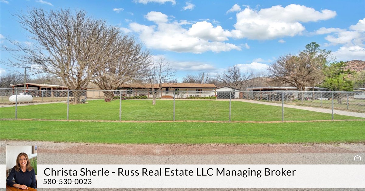 20541 E 1468 Rd, Lone Wolf, OK 73655