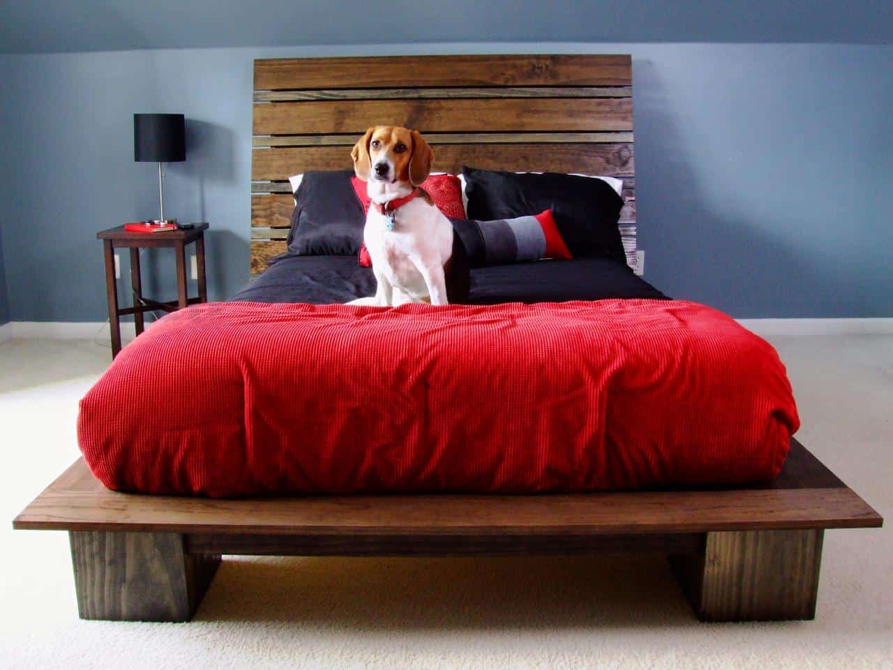 29 Easy To Build DIY Platform Bed For A Cozy Bedroom