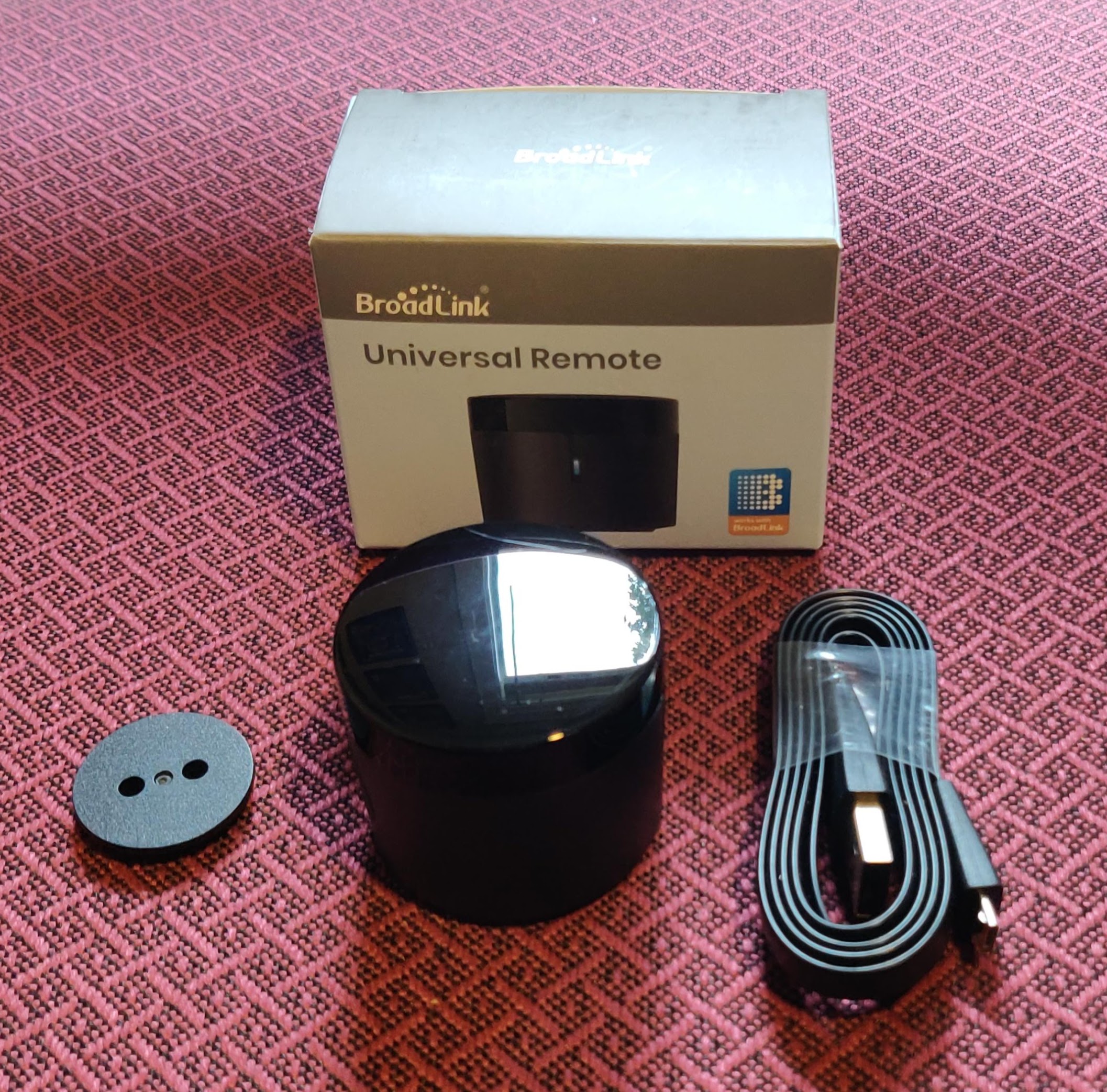 BroadLink RM4 Mini: Smart Home Infrared Control - HomeTechHacker