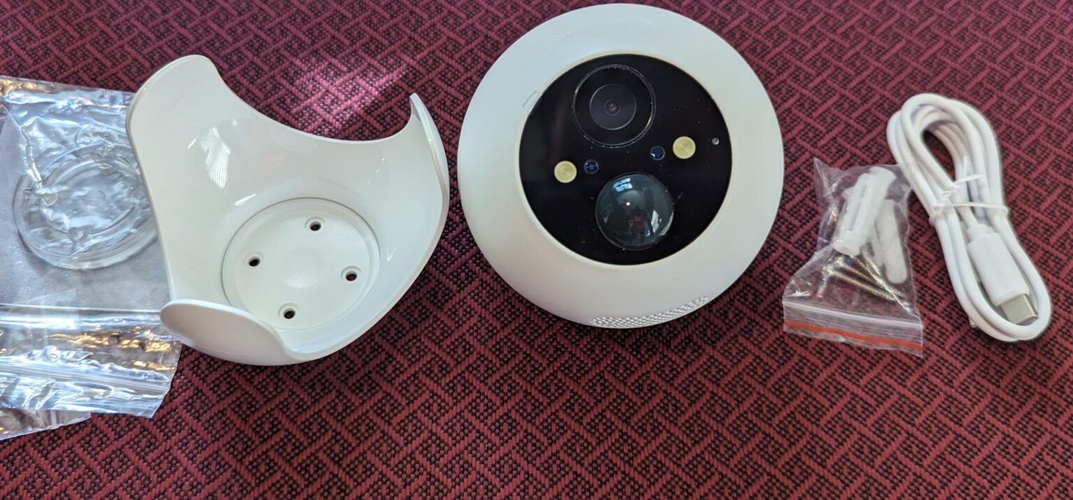 SwitchBot Outdoor Spotlight Camera Review - HomeTechHacker