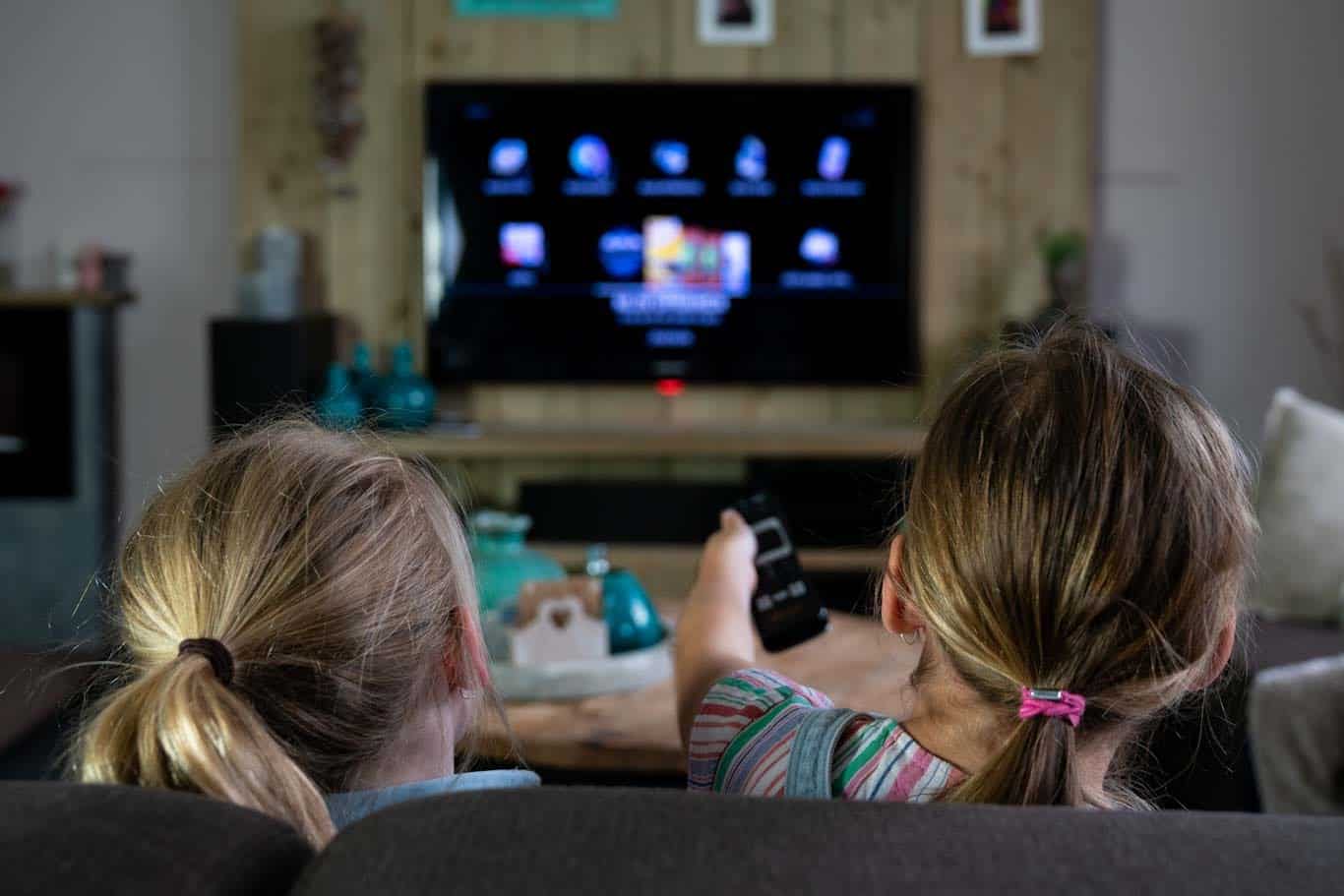 Reasons Your Smart TV Freezes And How To Fix It