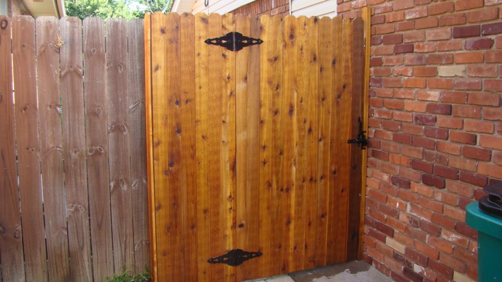 How To Chooose A Fence Stain Color 2022 Color Guide