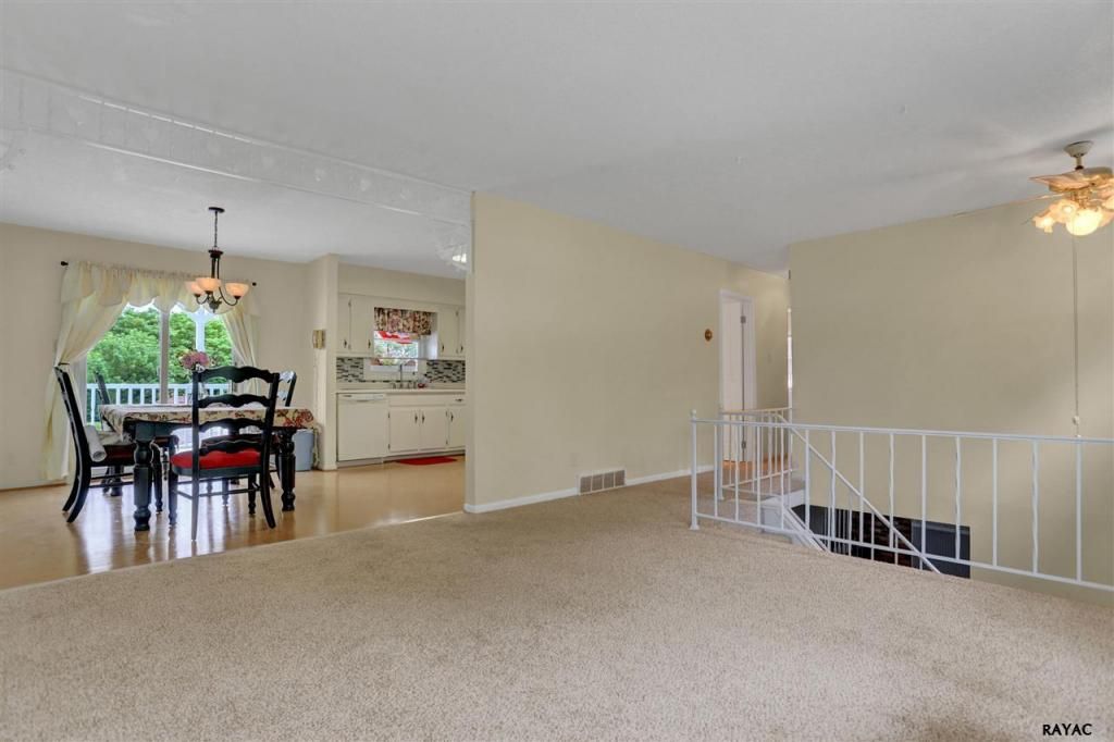 Image5 Home with Russ