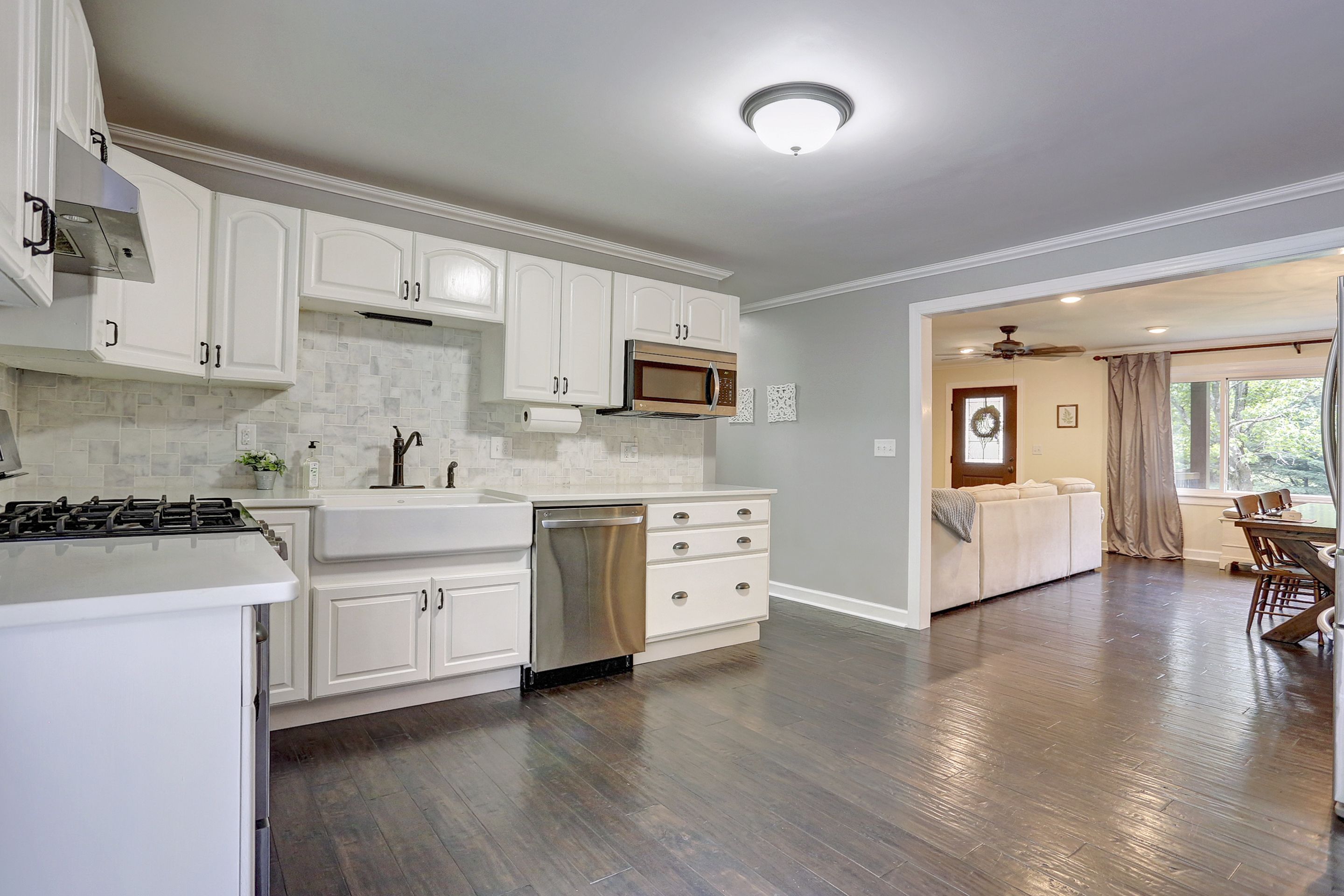 New Listing Dover SchoolsStone Rancher on 6 Acres Home with Russ