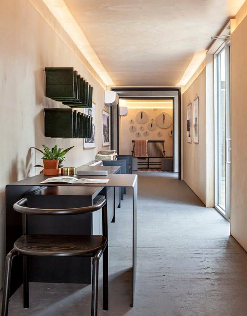 Cabin Interior Design in Toronto Inspired from Vernacular Northern