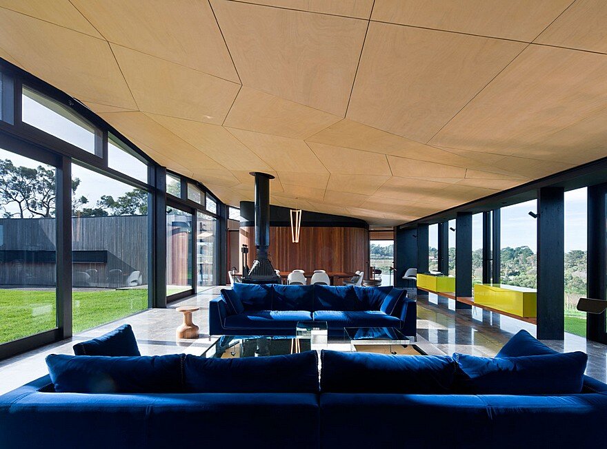 Main Ridge House by McAllister Alcock Architects