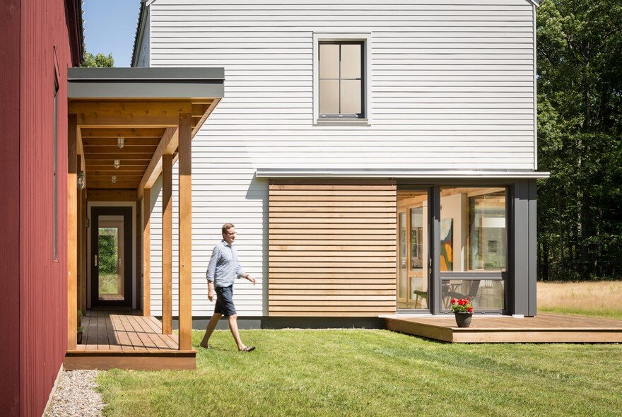 Hayfield House Features Traditional Forms And Modern Interior Design