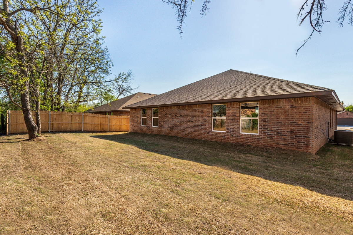 Rental Listing for 400 Chalk Hill Ct Homeworx Sales & Leasing