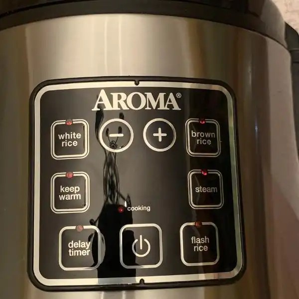 Aroma Housewares 8Cup Rice Cooker (Tested & Reviewed)
