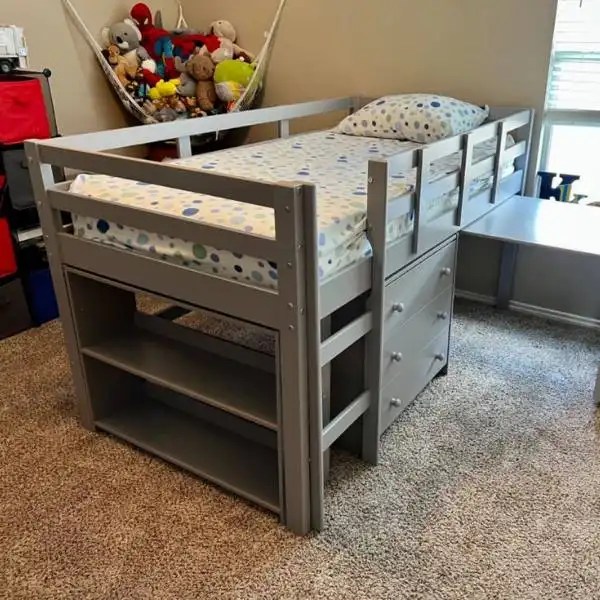 Naomi Home Twin Size Loft Bed For Kids (Tested & Reviewed)