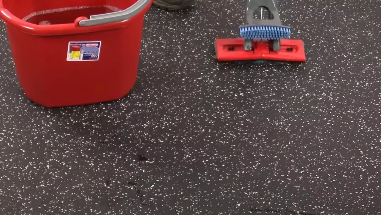How to Clean Rubber Flooring Practical Guide for Beginners