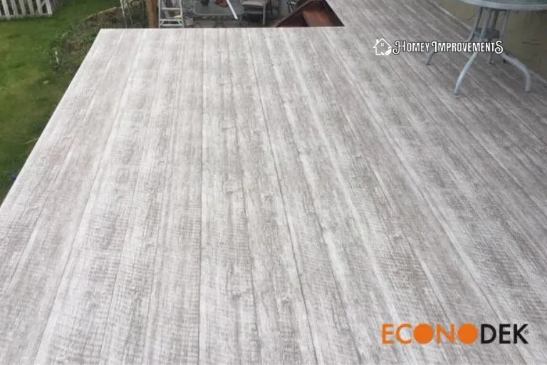 Best Outdoor Vinyl Flooring Options to Choose From