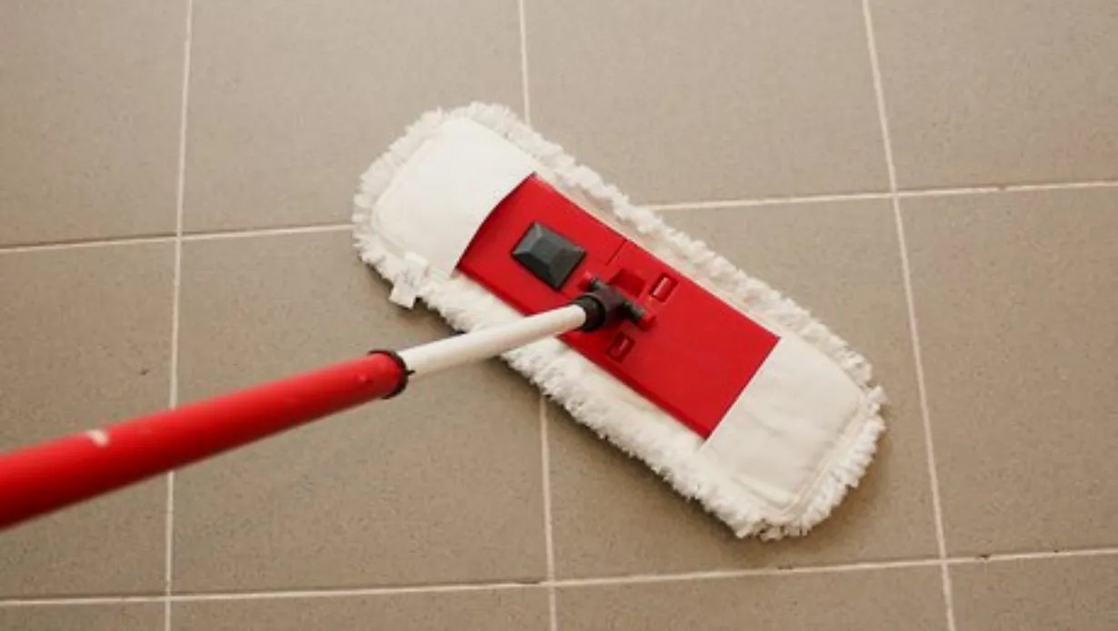 How to Clean Matte Porcelain Tiles (4 Easy Steps)
