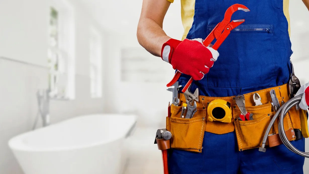 How Much Does a Plumber Cost? 2023 Average Repair Rates