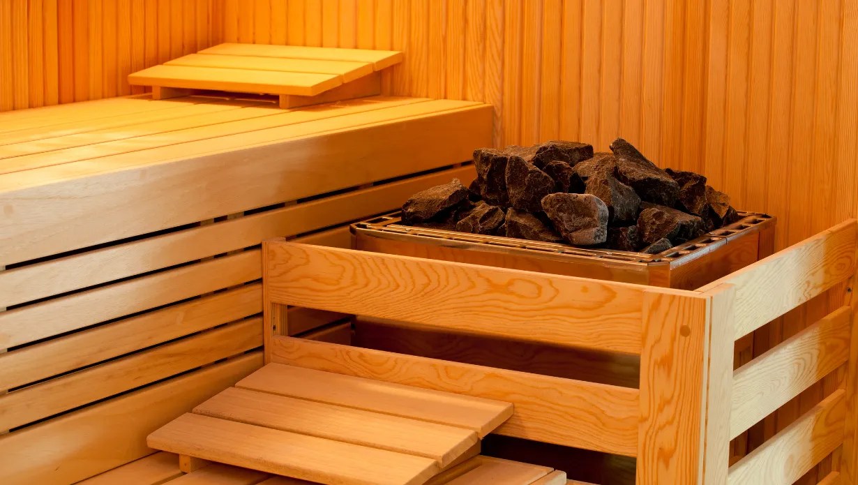 7 Dry Sauna Benefits You Can Enjoy by Sweating it Out in One