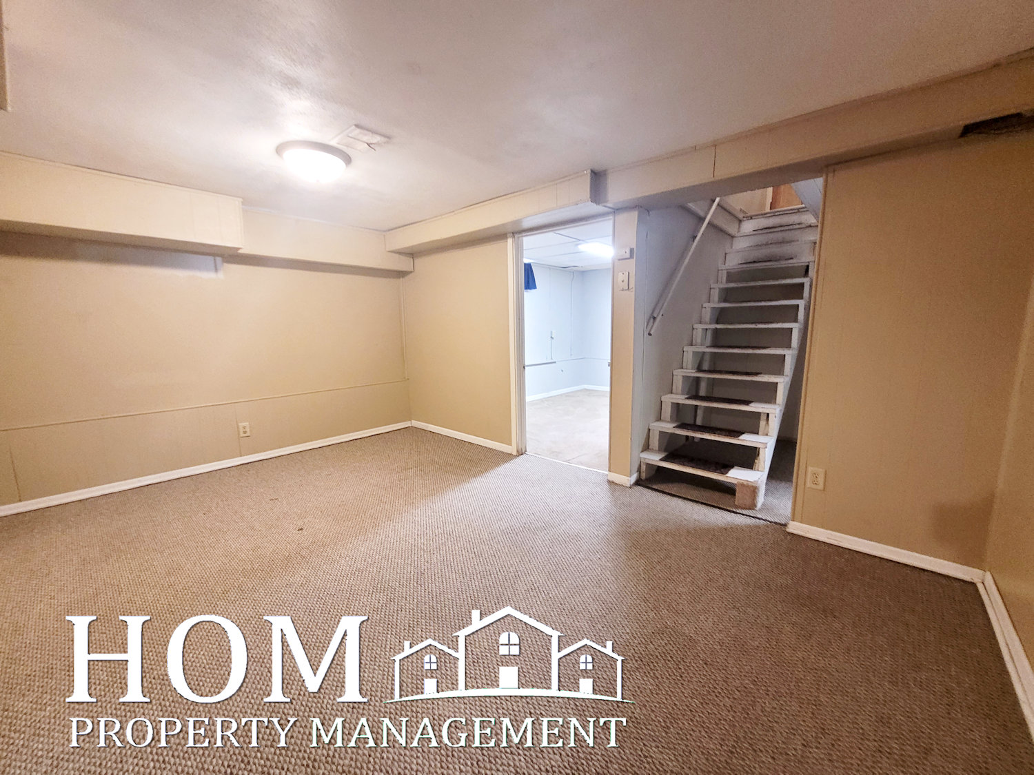 5 Bedroom 802 Carney Ave, Mankato MN Available August 1, 2025 HOM Property Management