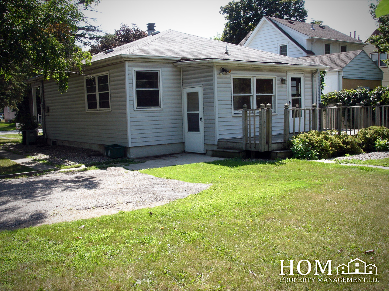 5 Bedroom 802 Carney Ave, Mankato MN Available August 1, 2024 HOM Property Management