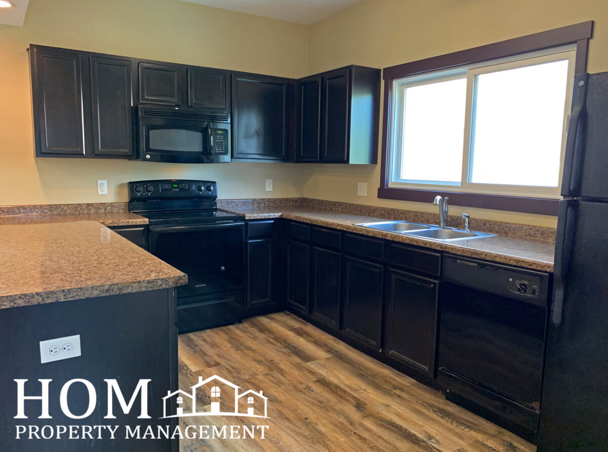 5 Bedroom 261 A Bunting Lane, Mankato MN Available August 2025