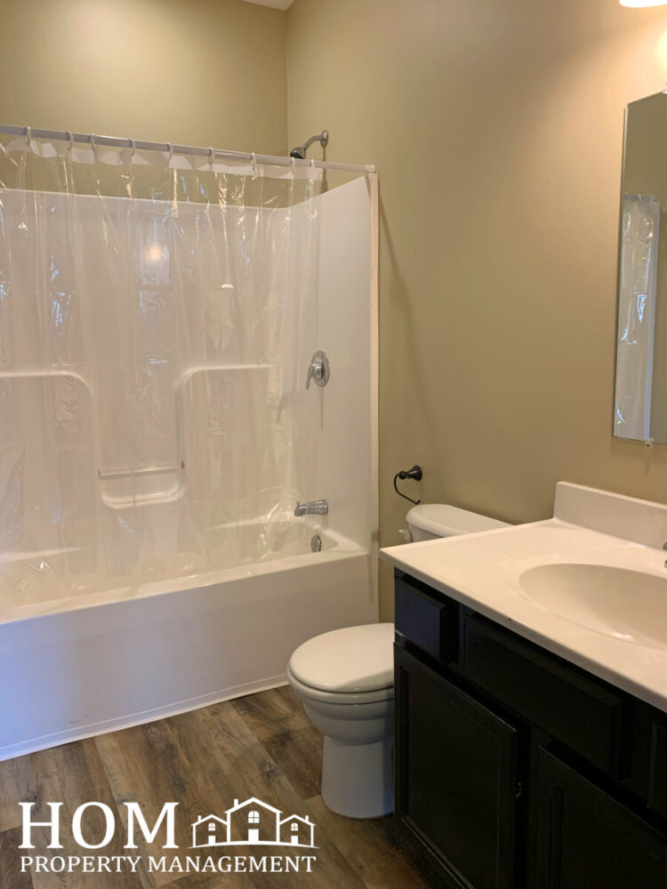 5 Bedroom 261 B Bunting Lane, Mankato MN Available August 2025