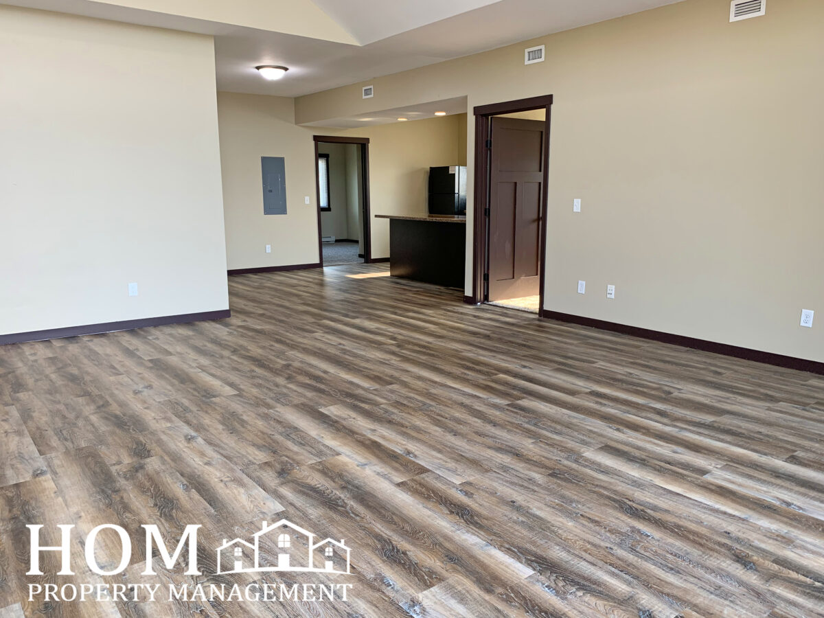 5 Bedroom 261 B Bunting Lane, Mankato MN Available August 2025