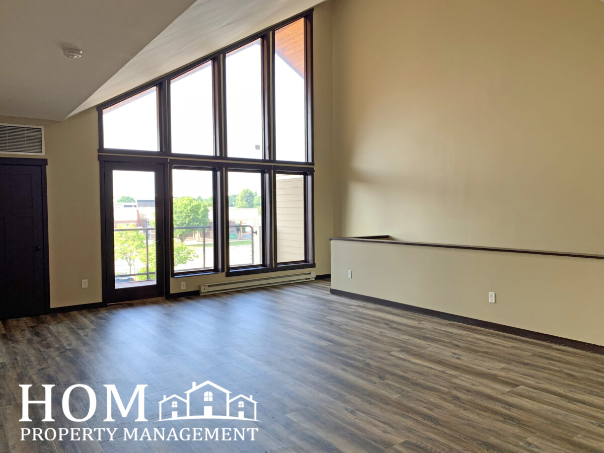 5 Bedroom 261 B Bunting Lane, Mankato MN Available August 2025