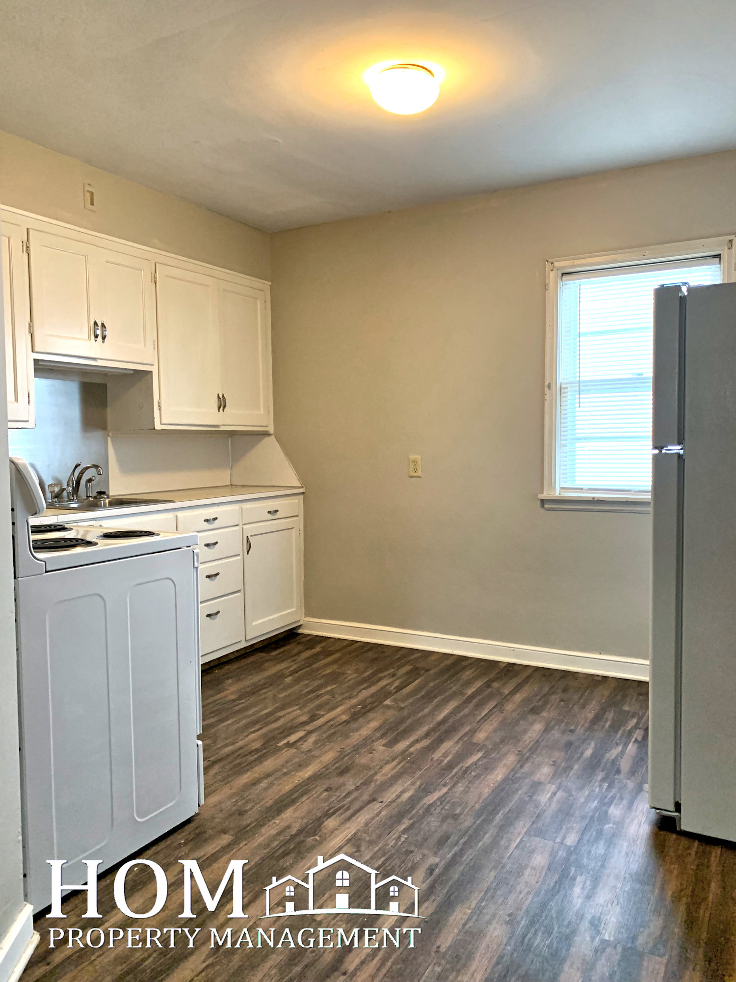 1 Bedroom 308 N. Broad St 3, Mankato Available December 2024 HOM