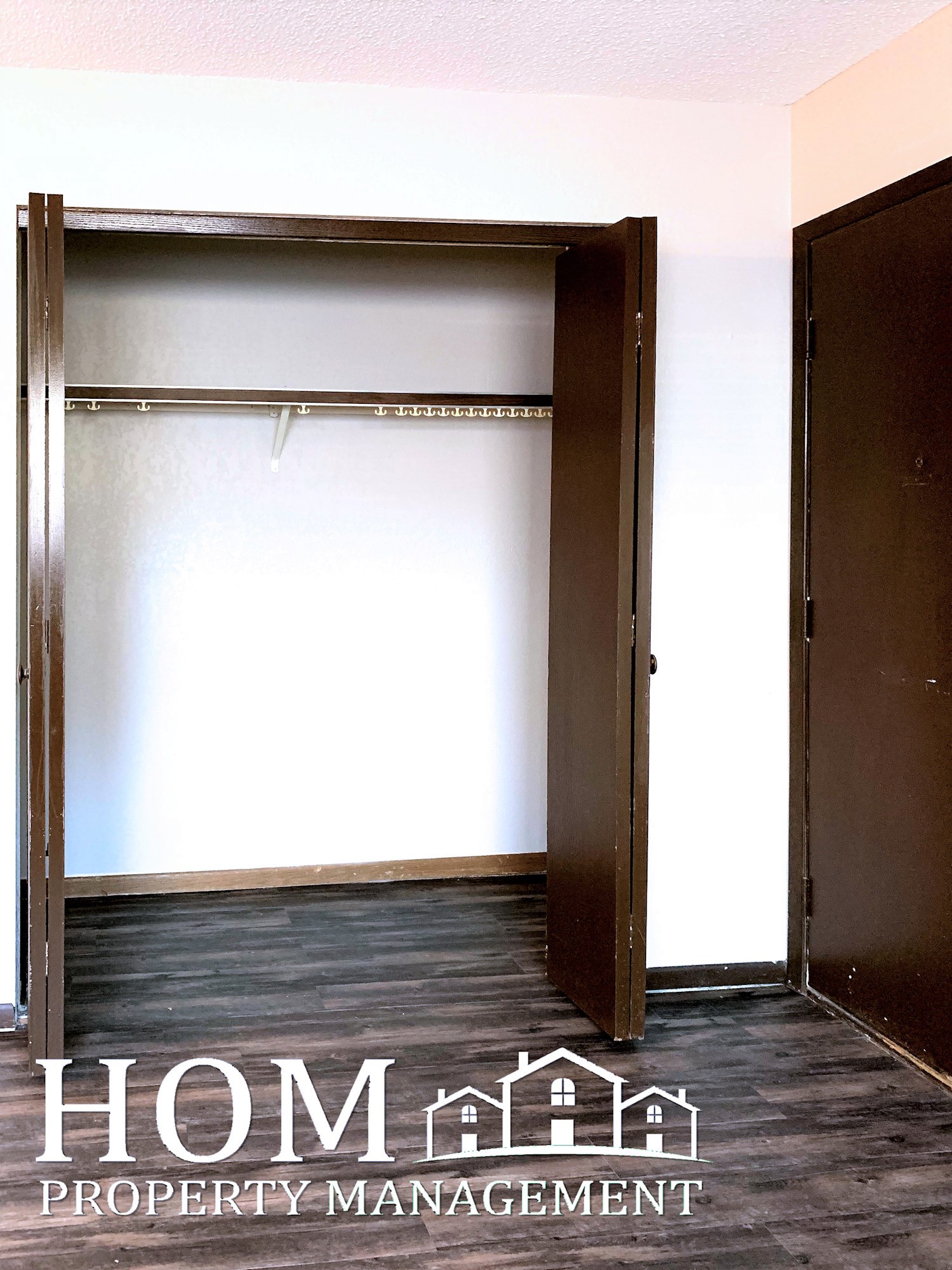 2 Bedroom 1703 Riggs Rd. 1, St. Peter Available April 2025 HOM