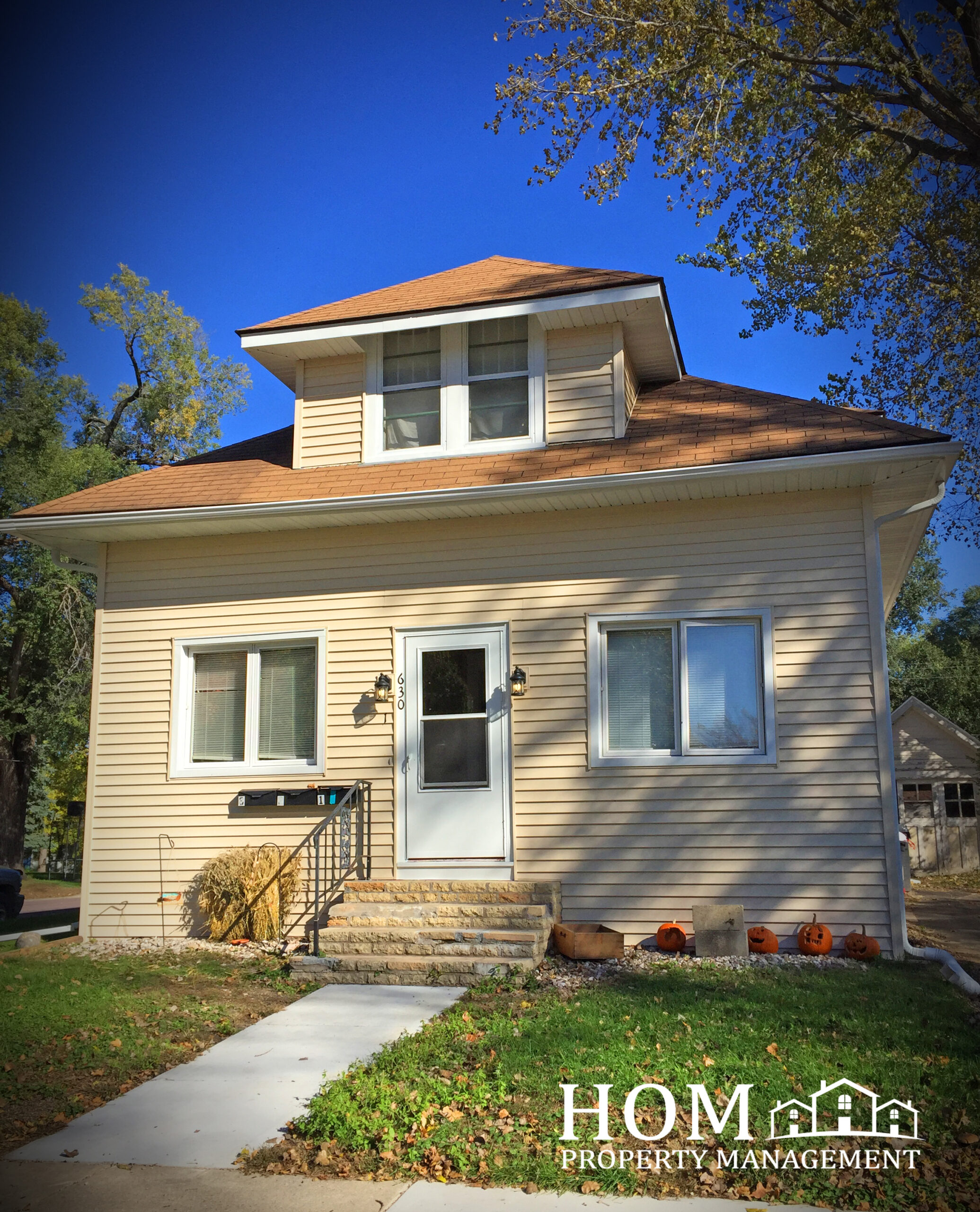 2 Bedroom 630 Lyndale St. 2, North Mankato Available September