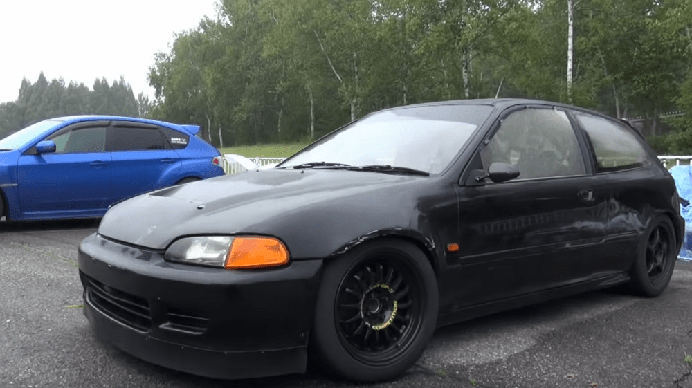 Watch an Epic and Rainy EG Hatch 'Tōge' Battle in Japan HondaTech