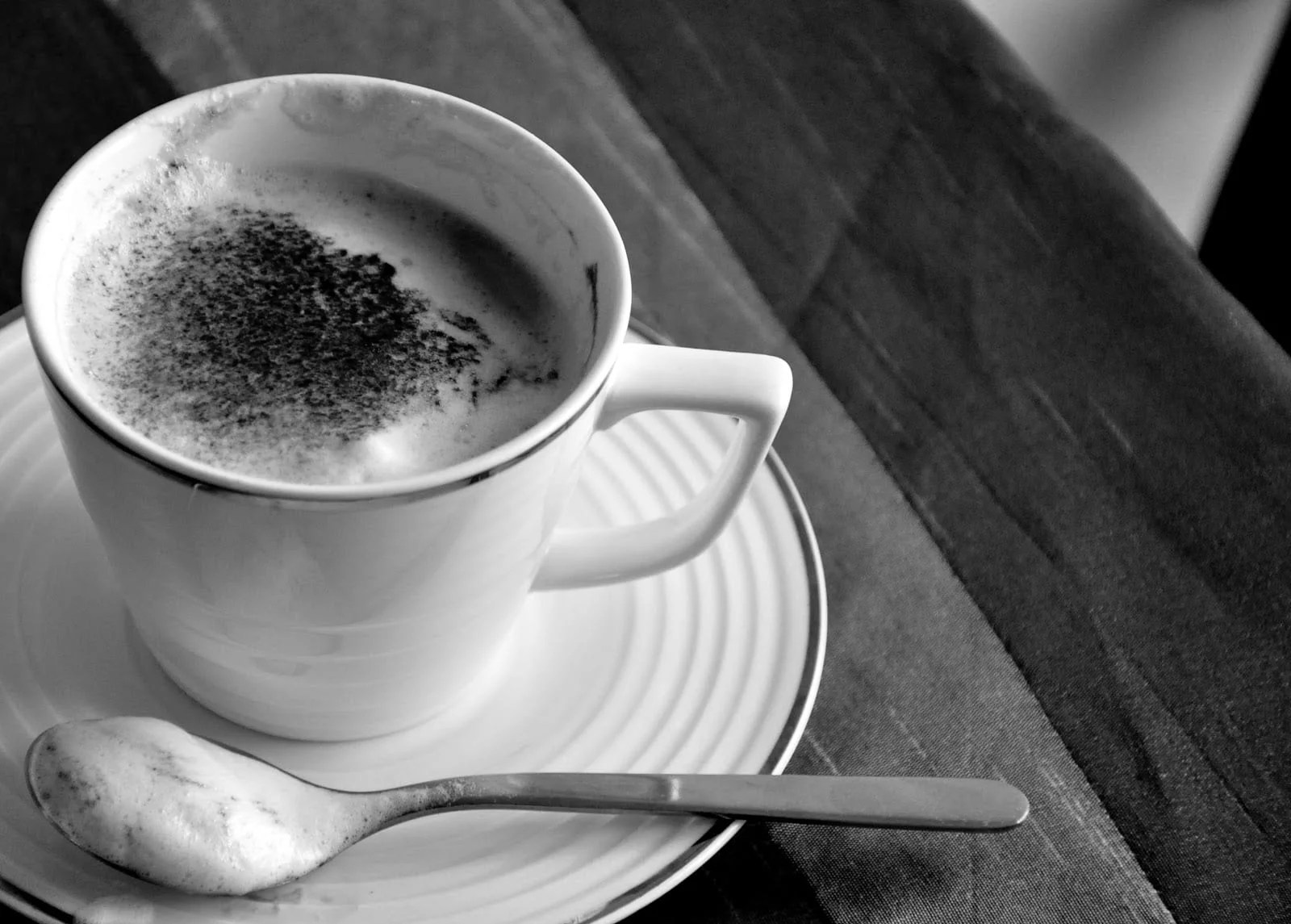 How to Make Milk Foam Without a Frother