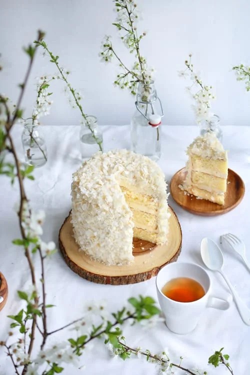 White Chocolate Coconut Cake