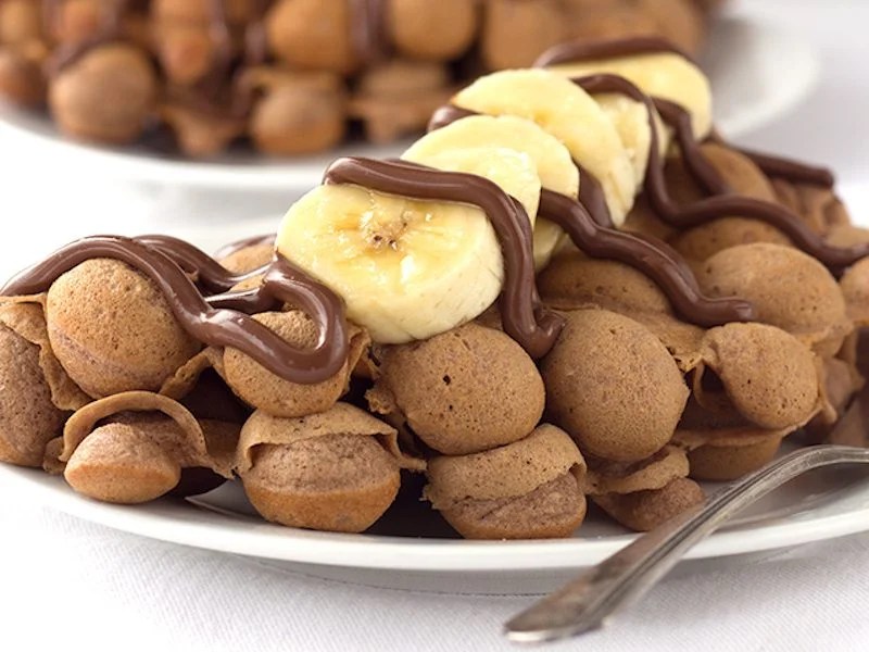 Nutella Bubble Waffles With Bananas