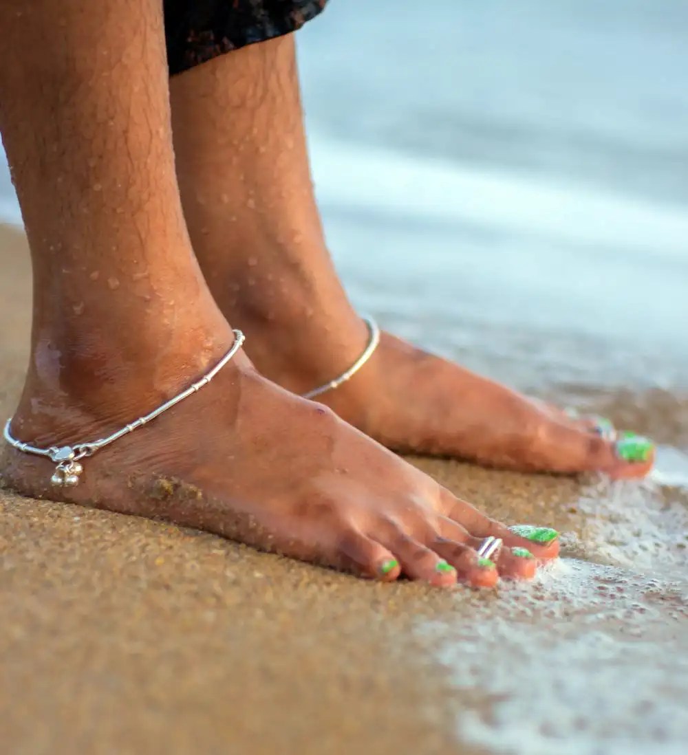 Why Do Ladies Wear Toe Rings? 10 Real Reasons