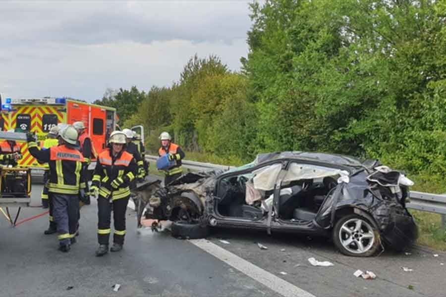 A3 Mann lebensgefährlich, zwei Kinder schwer verletzt Honnef heute