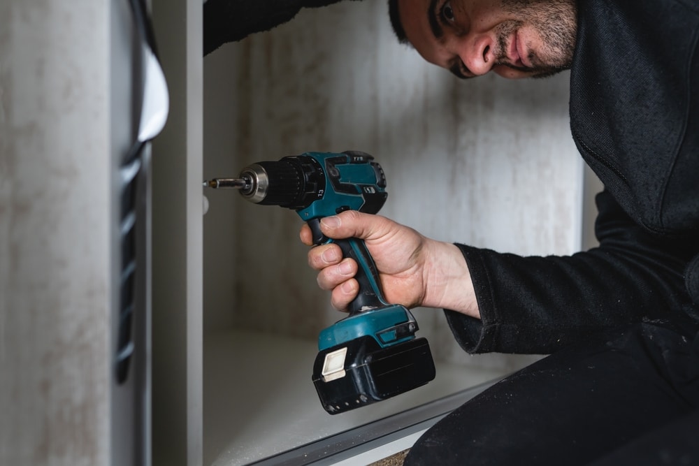 3 Reasons Why Craftsman Battery Charger Is Blinking Green HookedOnTool