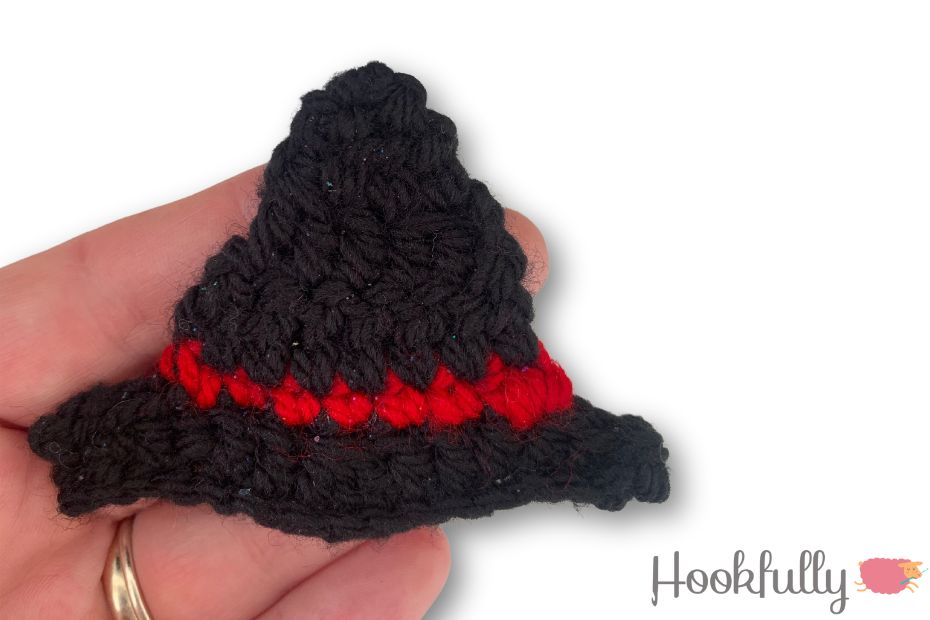 Free Crochet Witch Hat Applique Pattern Hookfully