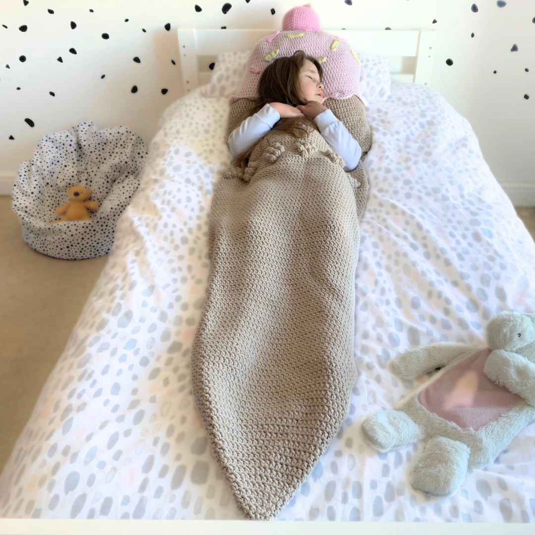 Sweet Sleepy Surprise Crochet Kids Sleeping Bag & Pillow Pattern