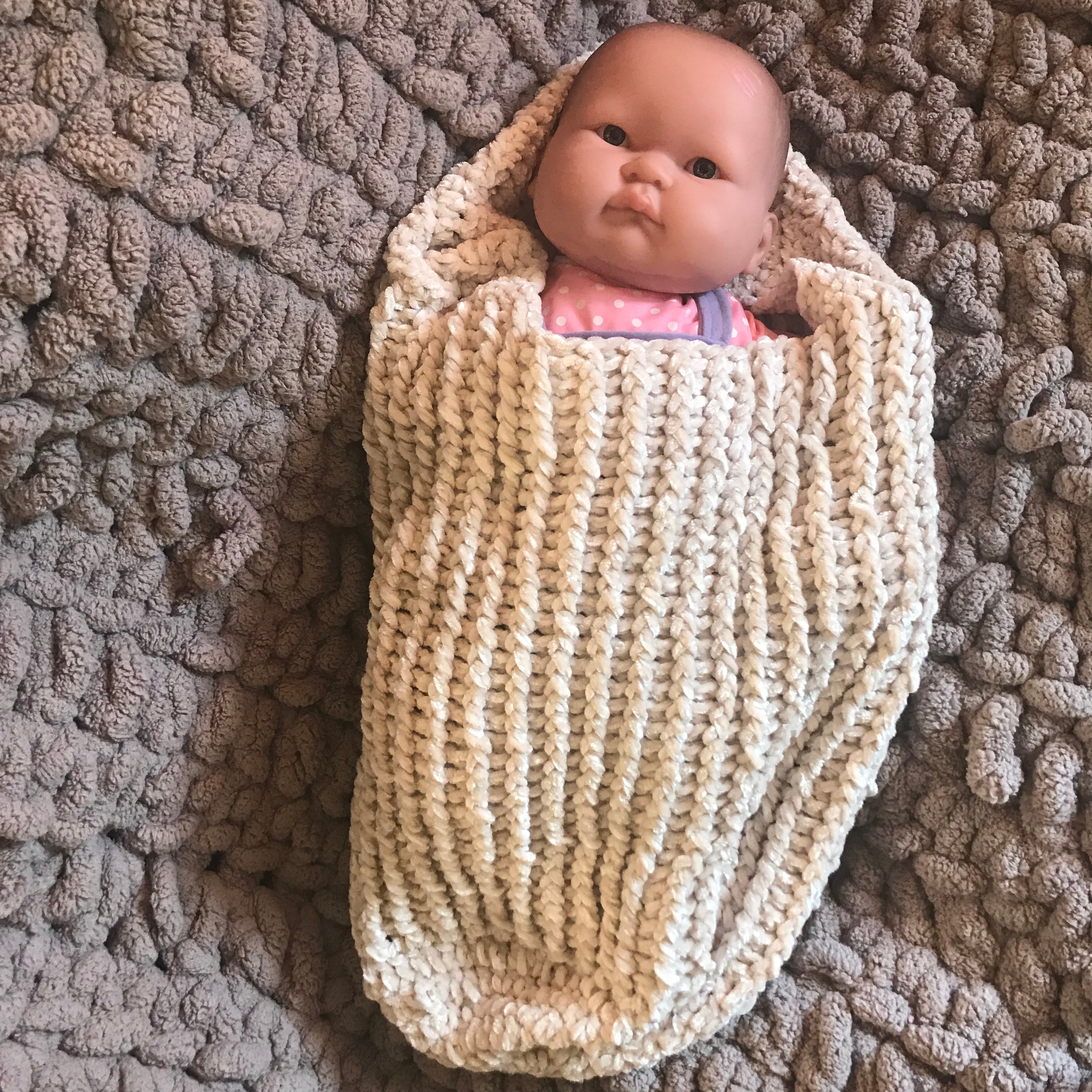 How To Crochet a Cocoon for Baby hookingisalifestyle