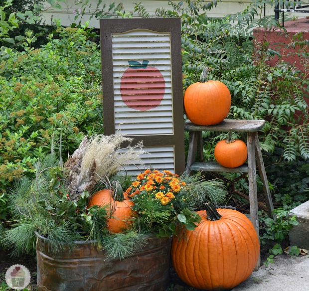 Fall Outdoor Decorating DIY Painted Shutter Hoosier Homemade