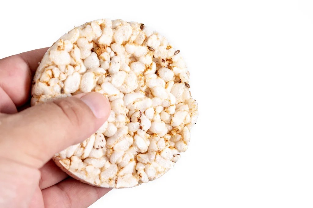 What Do Rice Cakes Taste Like? Good or Not? HopDes