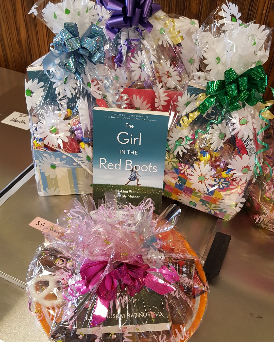 Gift Baskets In Nassau County Hope's Land Of Candy (516) 5442244